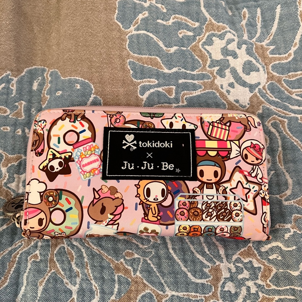 Tokidoki X Ju-Ju-Be Donutella Sweet Shop Wallet Jujube Pink Bakery Unicorn
